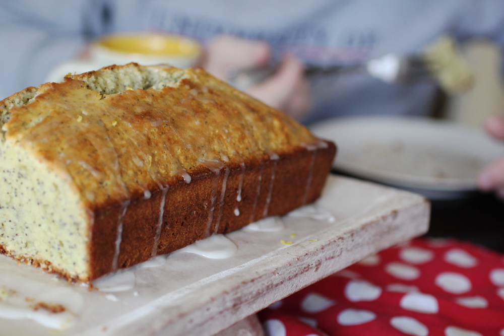 lemonpoppyseedcake1